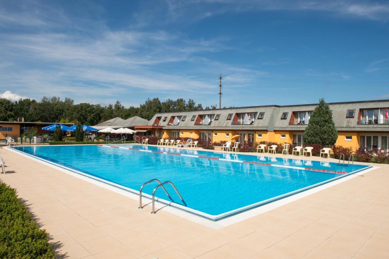 Hotel Lacotel Avenches Exterior foto